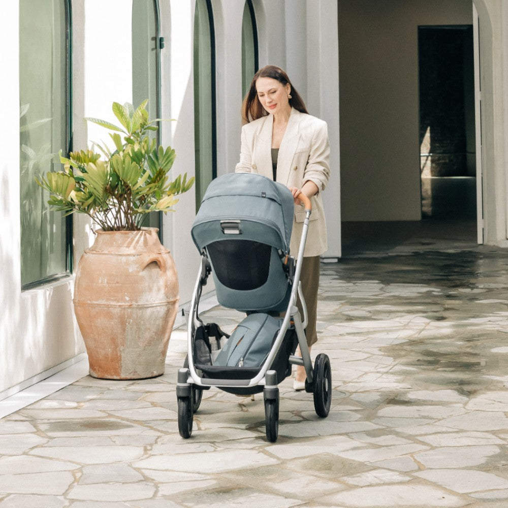 Carriola UPPAbaby Vista V3 Dillan: Mango Telescópico, Asiento Reversible y Toldo Expandible con Protección UPF 50+