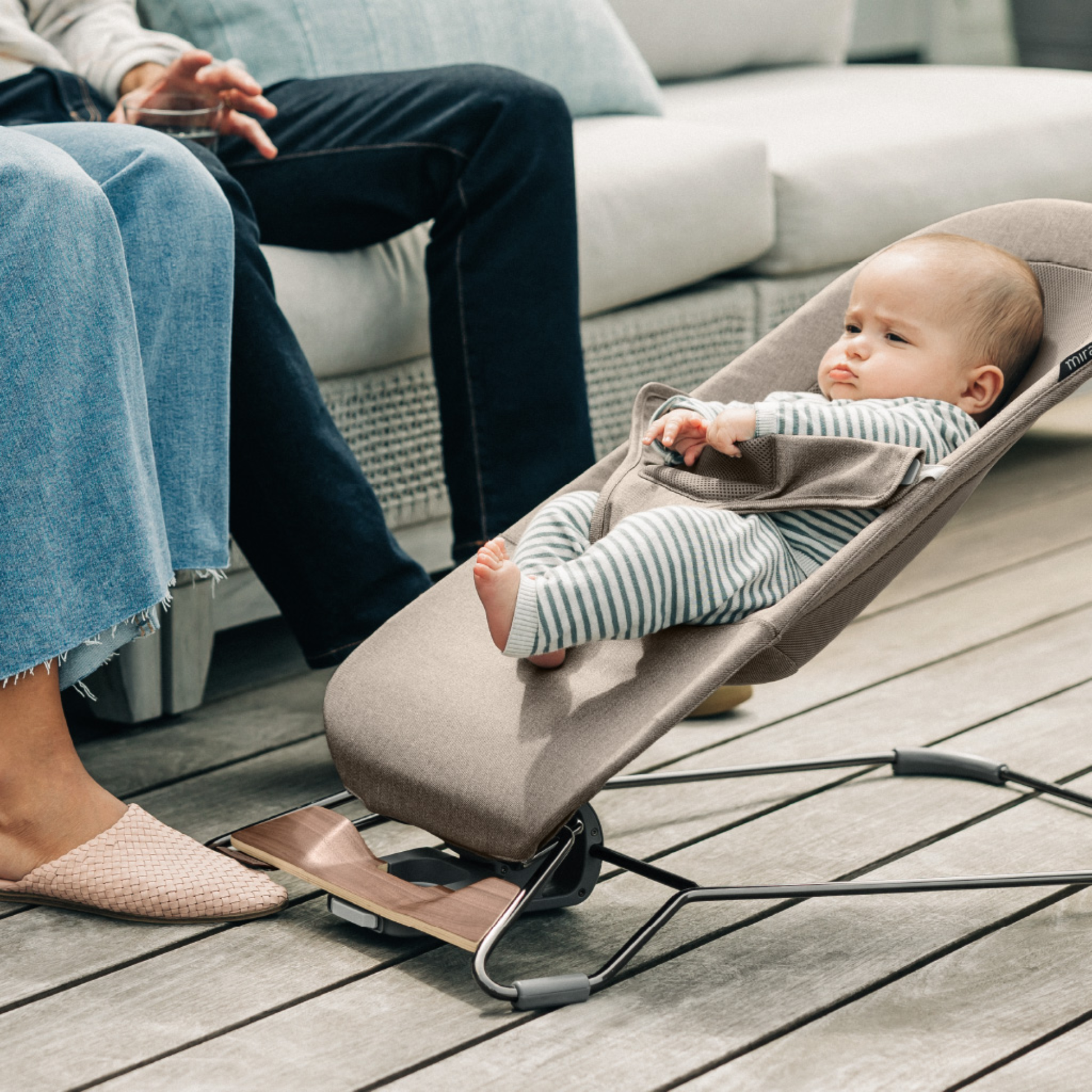 Mecedora Mira 2 en 1 UPPAbaby  Asiento para Bebé, Reclinable, Transpirable, Plegable y Certificación GREENGUARD