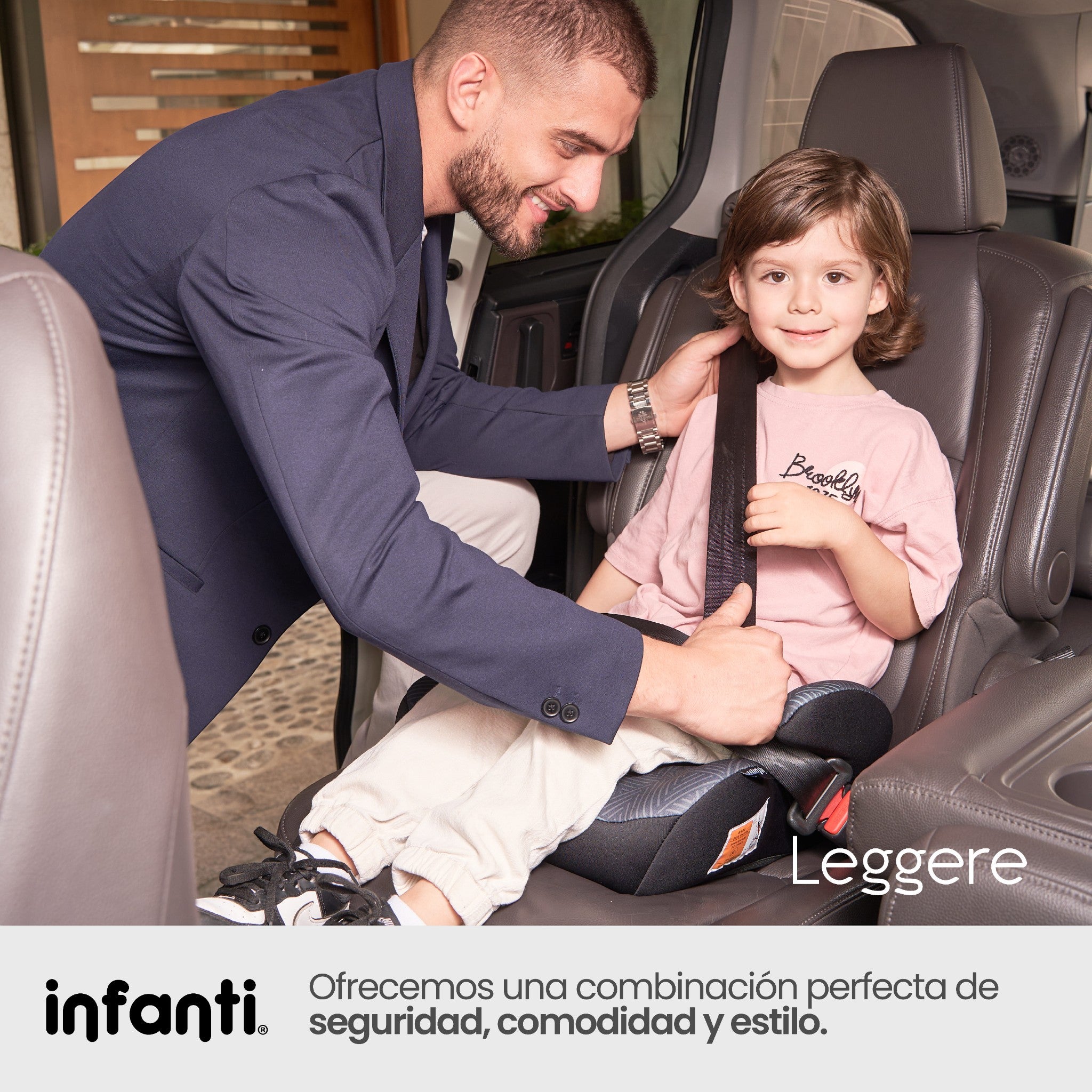 Autoasiento Tipo Booster Grupo III Con Descansabrazos Leggere