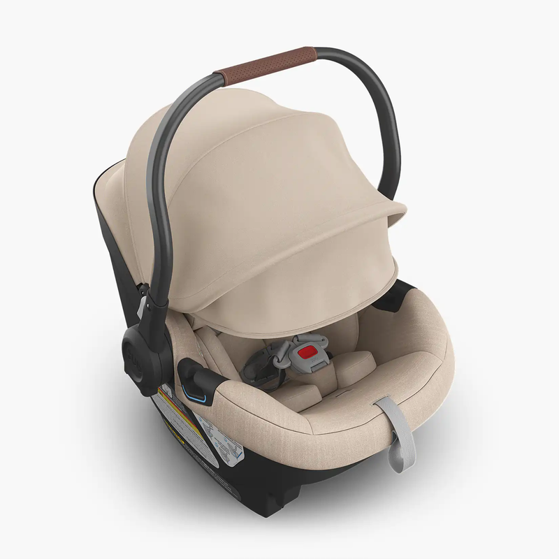 Autoasiento Aria V2 ultraligero 2,67 kg para bebé, con SmartSecure®, capota extragrande UPF50+, ventilación y asiento seguro y cómodo”