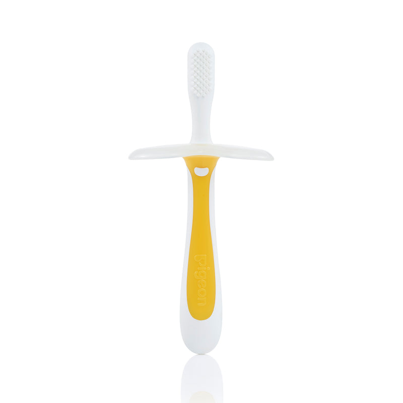 Cepillo Dental Infantil Pigeon Etapa 1 Color Amarillo 6 M+